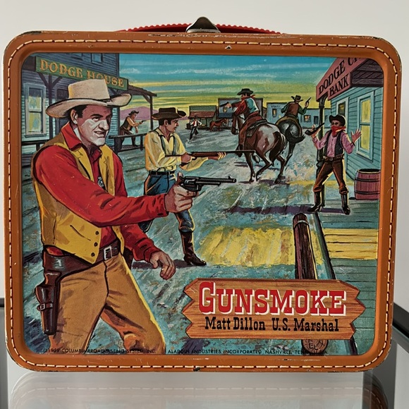 HOST PICK 🎉🎉🎉🎉🎉🎉🎉🎉🎉Gunsmoke Lunchbox - Picture 2 of 12